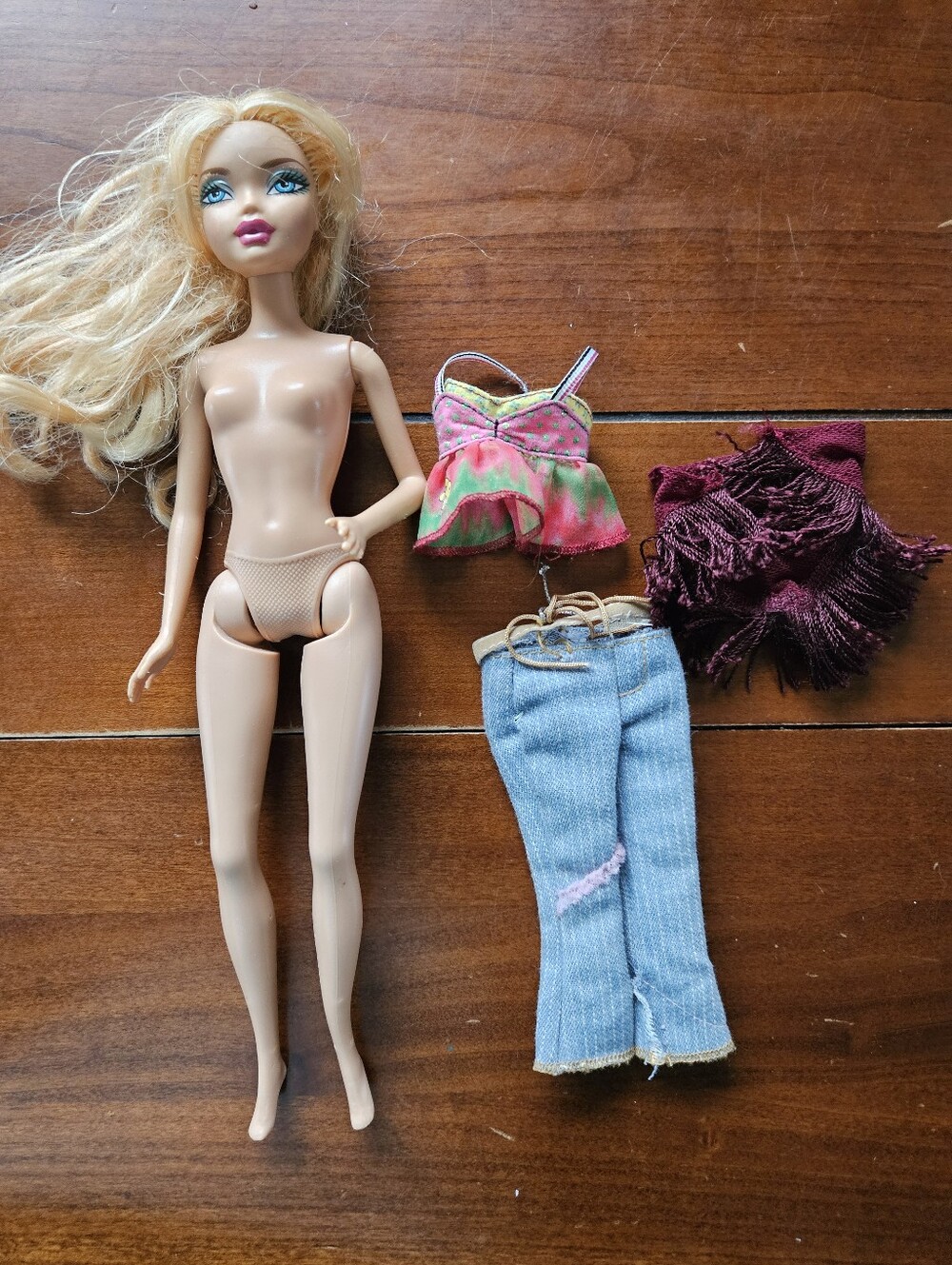 1999 Mattel My Scene Kennedy Doll